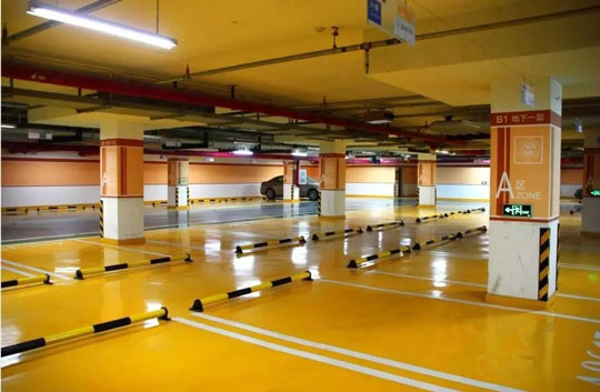 停車場地坪漆施工后出現(xiàn)色差的因素？